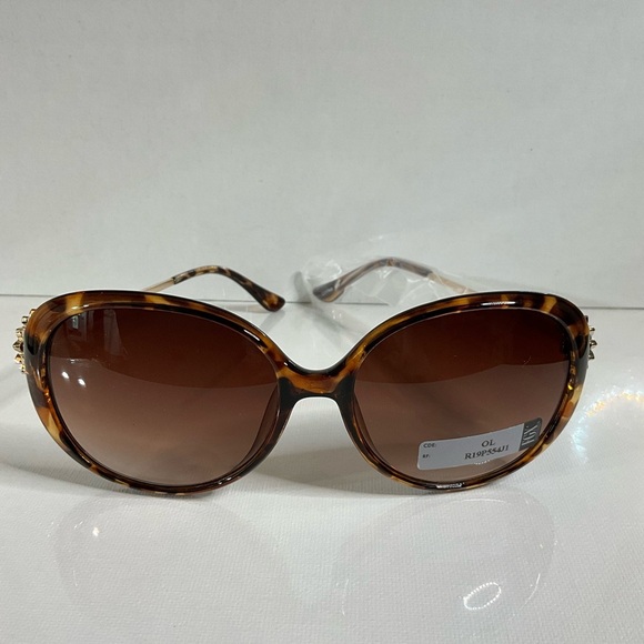 Elegant Tortoise Shell Sunglasses - Picture 1 of 4